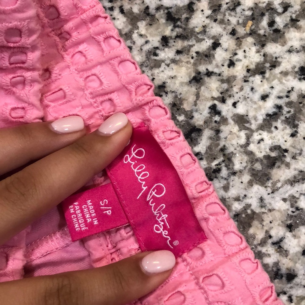 Lily Pulitzer Eyelet shorts - Picture 2 of 2